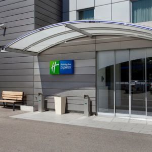 Switzerland Best Places-Holiday Inn Express Geneva
