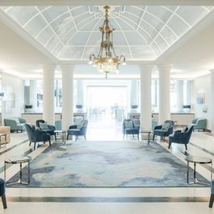 Switzerland Best Places-Grand Hotel Suisse Majestic